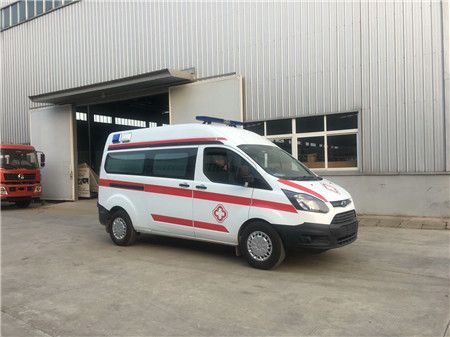 福特新全順V362救護(hù)車/救護(hù)車需要注意的問題