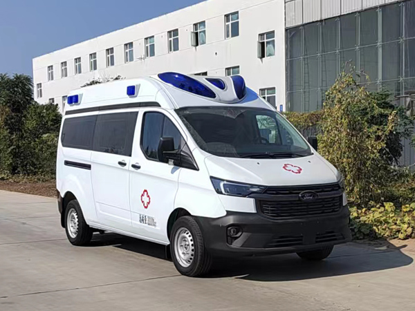 福特全順V362汽油救護(hù)車